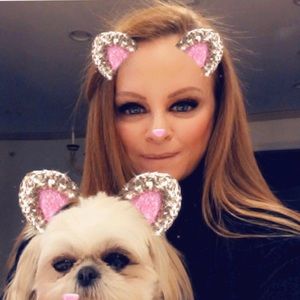 Meet your Posher, Dana